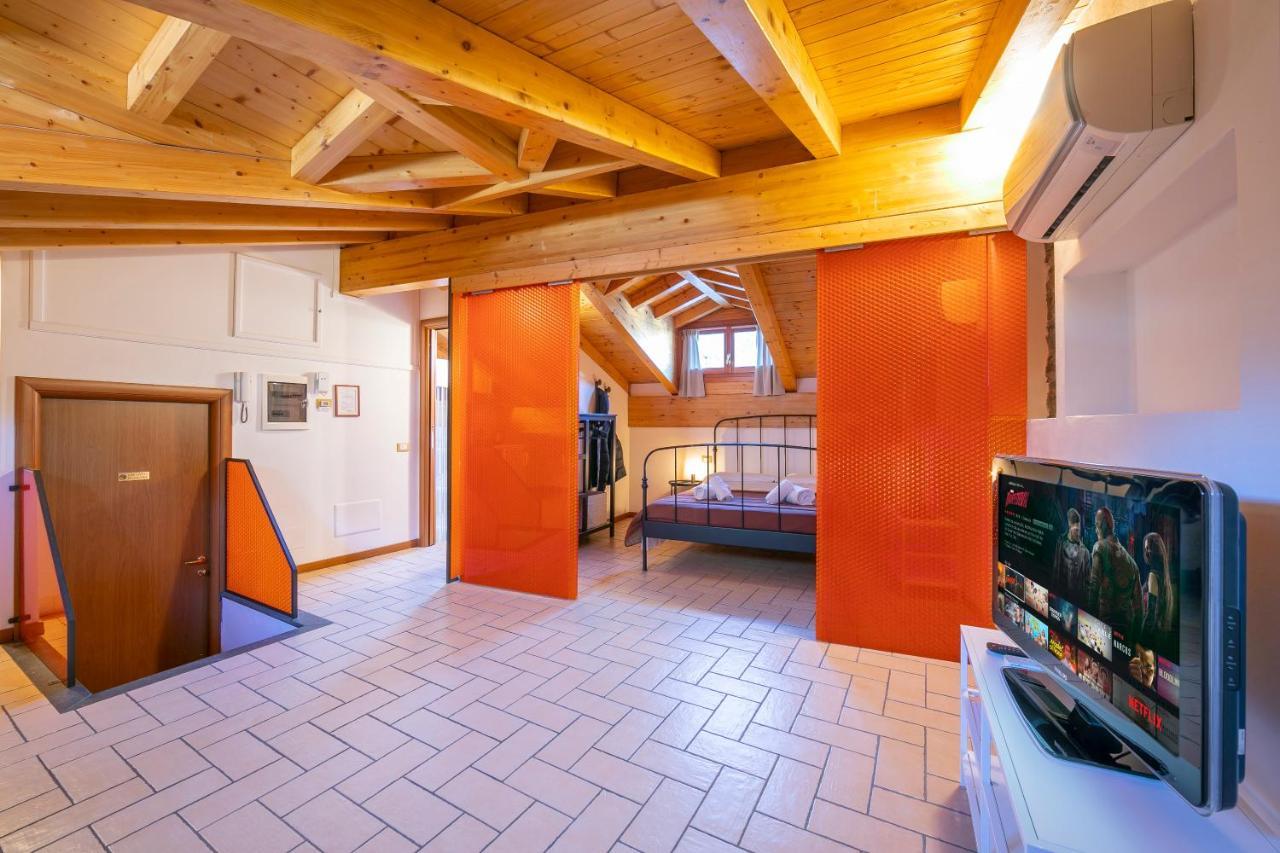 Le Stanze Del Lago Apartments Como Exterior photo