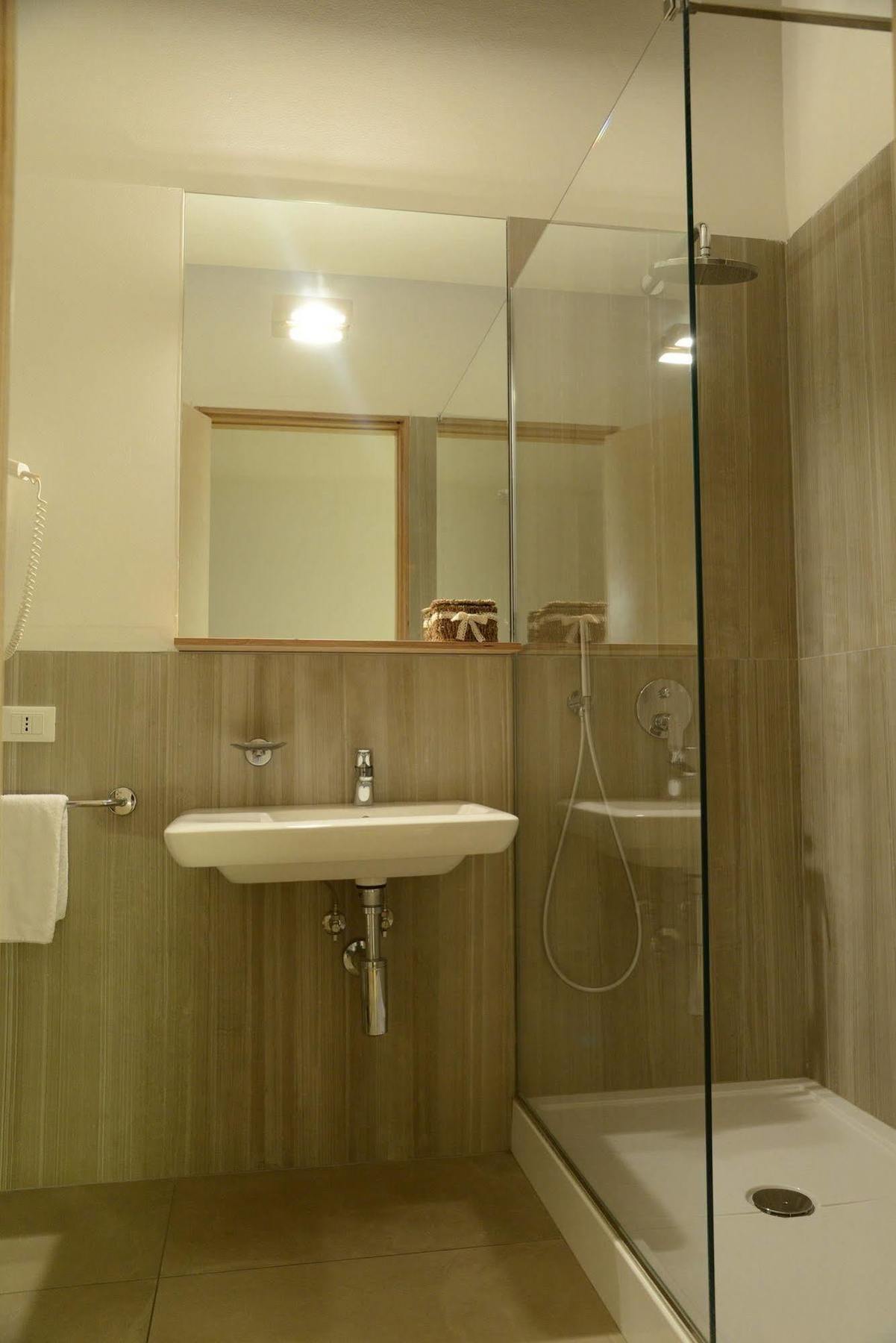 Le Stanze Del Lago Apartments Como Exterior photo